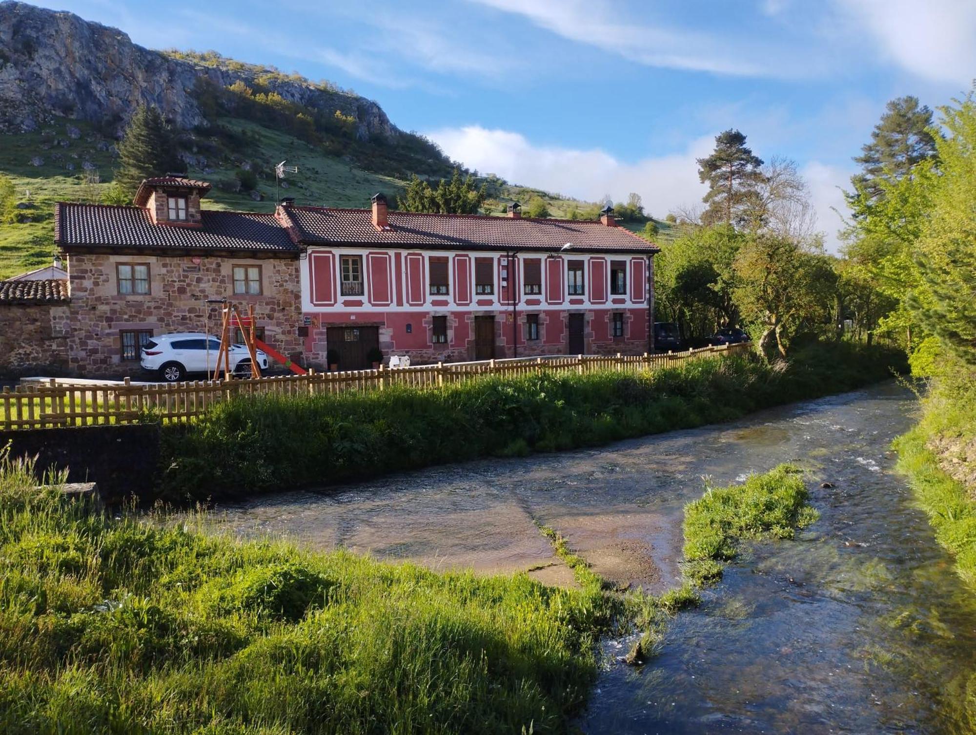 Casa Entrenidos Pensionat Mudá Eksteriør billede